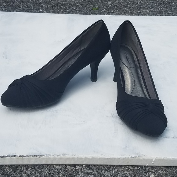 Marbella Heels - Picture 2 of 2